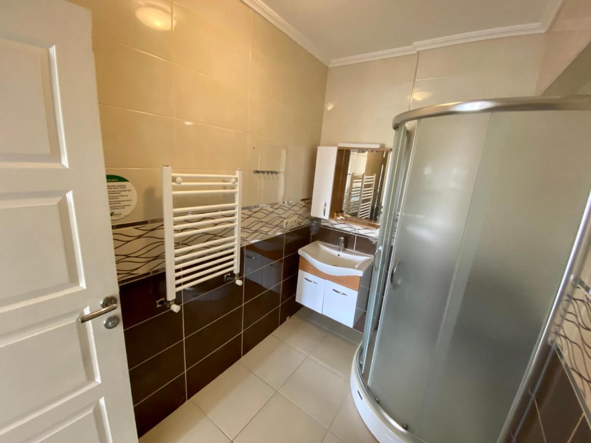 Doga Villa Guest House Бююкчекмедже Экстерьер фото