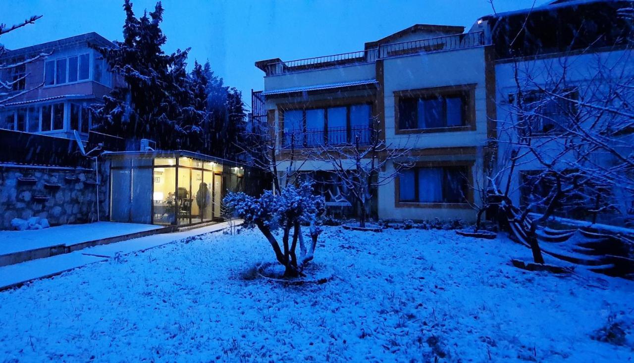 Doga Villa Guest House Бююкчекмедже Экстерьер фото